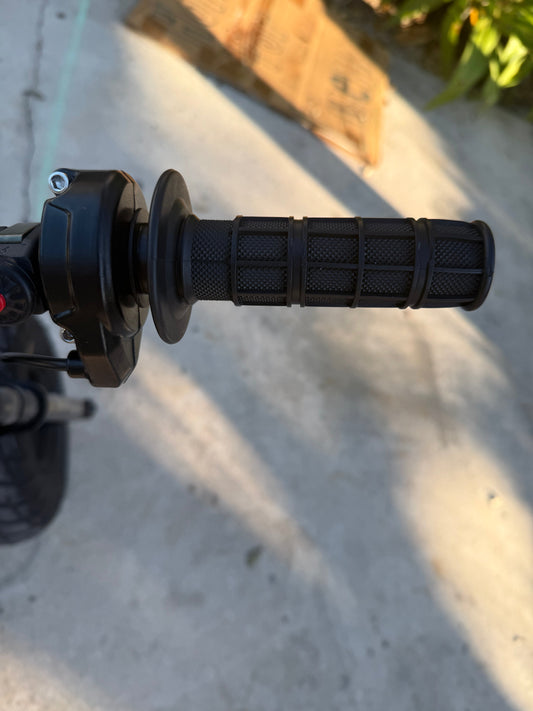 Ebox Plug and Play Surron Throttle